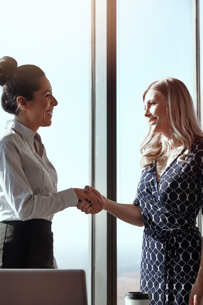 entrepreneur visa - hand shake